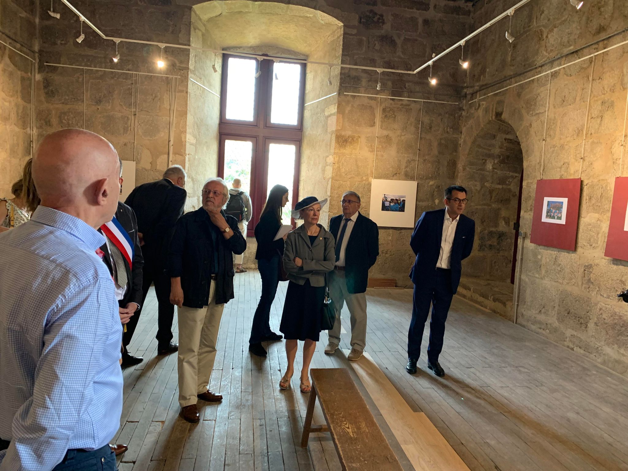 Donjon de la Toque r&eacute;nov&eacute; Huriel (2).jpg (432 KB)