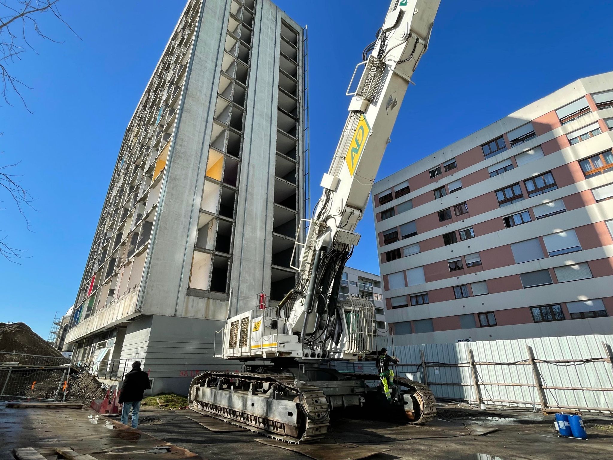 Pelle grand bras La Verrerie 2.jpg (519 KB)