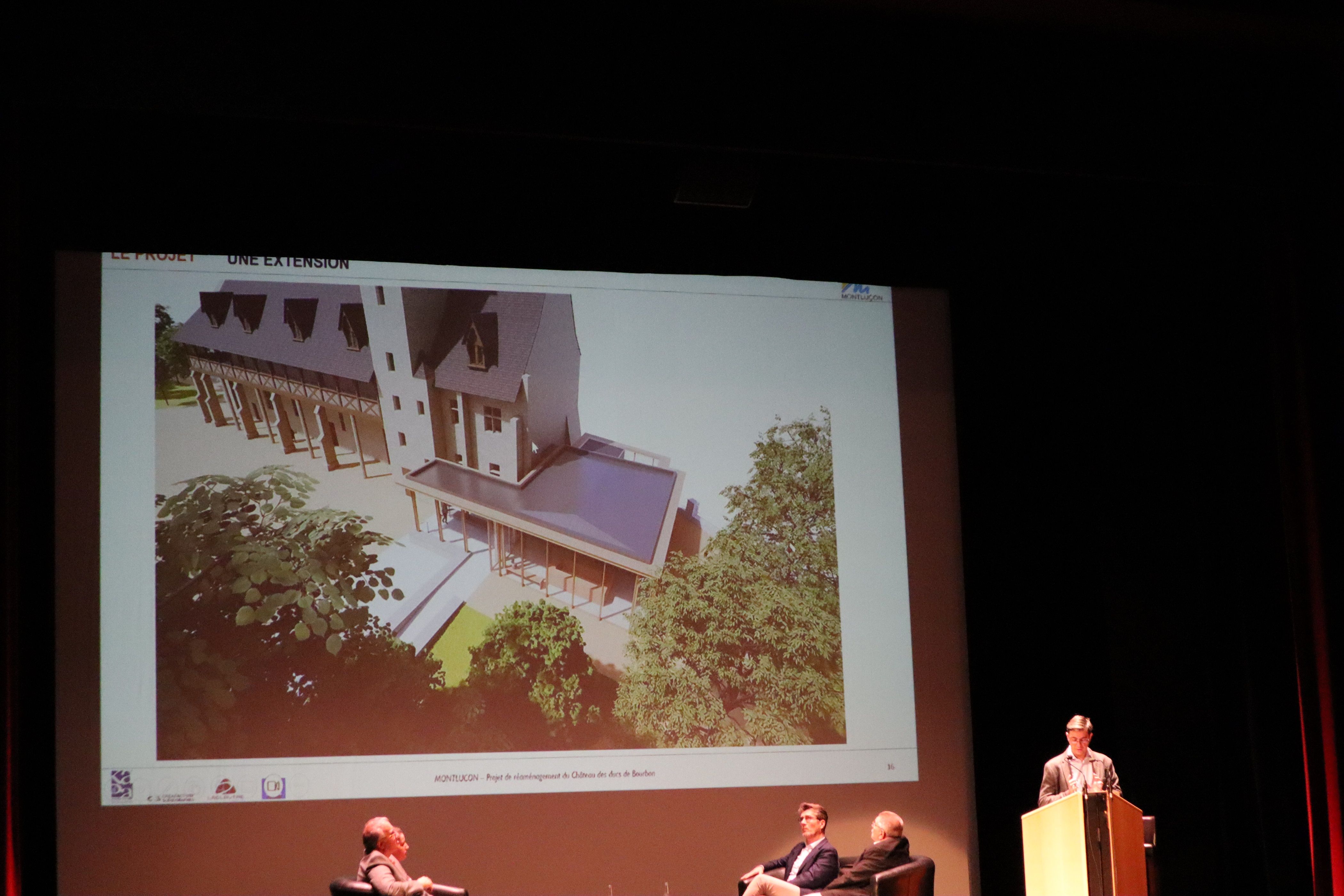 Pr&eacute;sentation projet vieux ch&acirc;teau.JPG (2.32 MB)