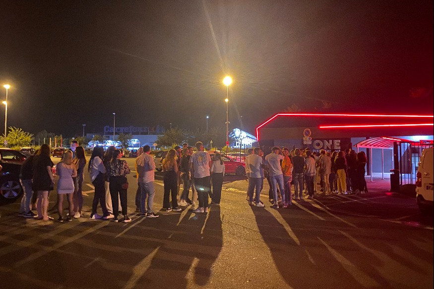 "Cela nous a manqué!" : affluence pour la réouverture du One discothèque, samedi