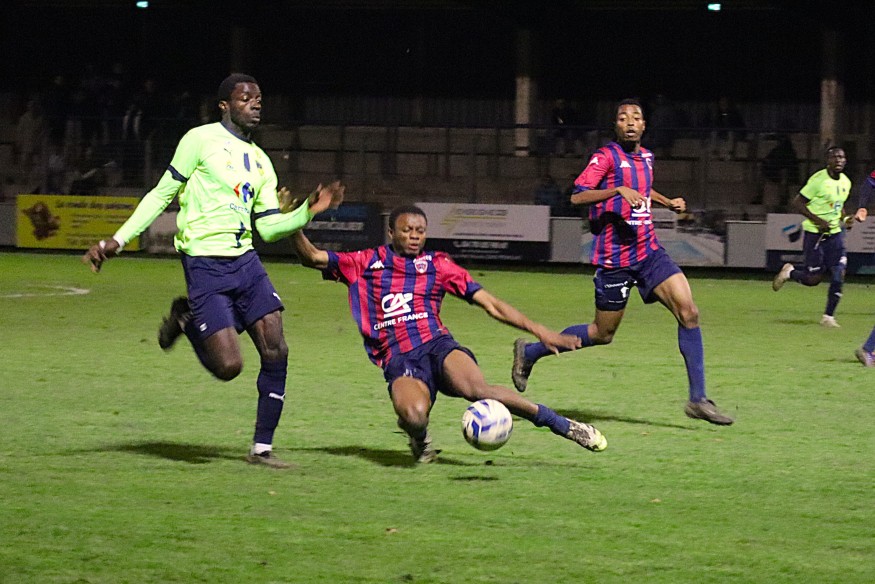 "On sait qu'on joue le maintien" : battu par la réserve du Clermont Foot, le Montluçon foot subit une deuxième défaite de rang