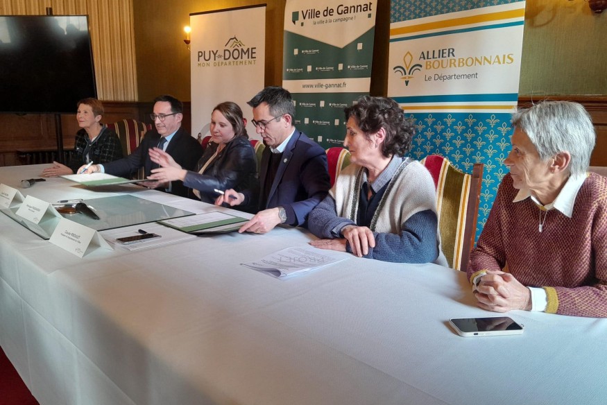 Départements de l'Allier et du Puy-de-Dôme s'unissent pour l'accompagnement des jeunes confiés à l'aide sociale à l'enfance