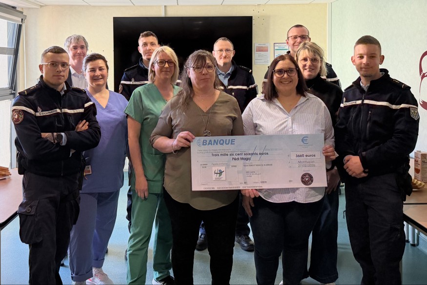 La solidarité des élèves gendarmes va permettre de financer une nouvelle fresque murale en pédiatrie à l'hôpital de Montluçon