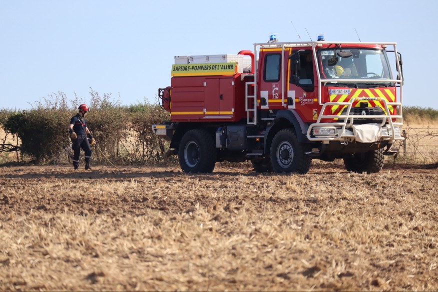 Huit hectares de végétation détruits dans un incendie à Lavault Sainte-Anne